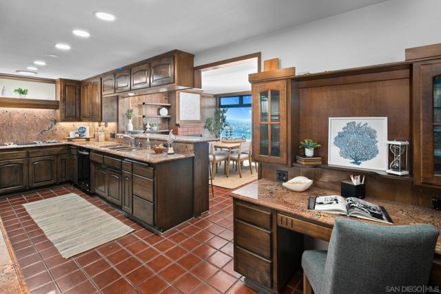 2977 Ocean St., Carlsbad CA: https://media.crmls.org/mediaz/a0aa359a-6284-4fa7-a0b4-8b40893ad39b.jpg