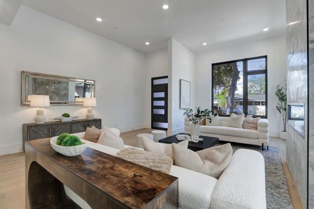 546 9th Avenue, Menlo Park CA: https://media.crmls.org/mediaz/a0aa5823-ca23-4ded-8f6e-3b7e4af3d3a8.jpg