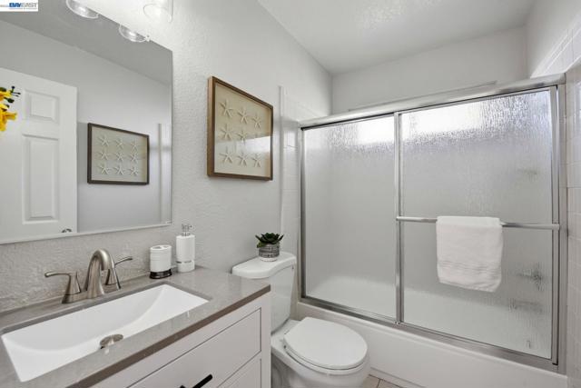 Image 26 of 39 For 34597 Bluestone Cmn