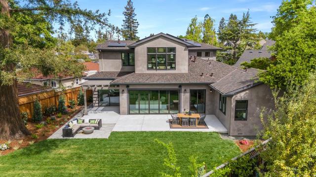 1303 American Way, Menlo Park CA: https://media.crmls.org/mediaz/a0aaa35a-a358-4cf3-a9bb-b06d303c5517.jpg