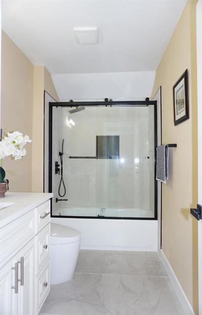 4146 MOONFLOWER Court, San Jose CA: https://media.crmls.org/mediaz/a0aaa90f-e356-4aec-b654-4dc6bd146db3.jpg