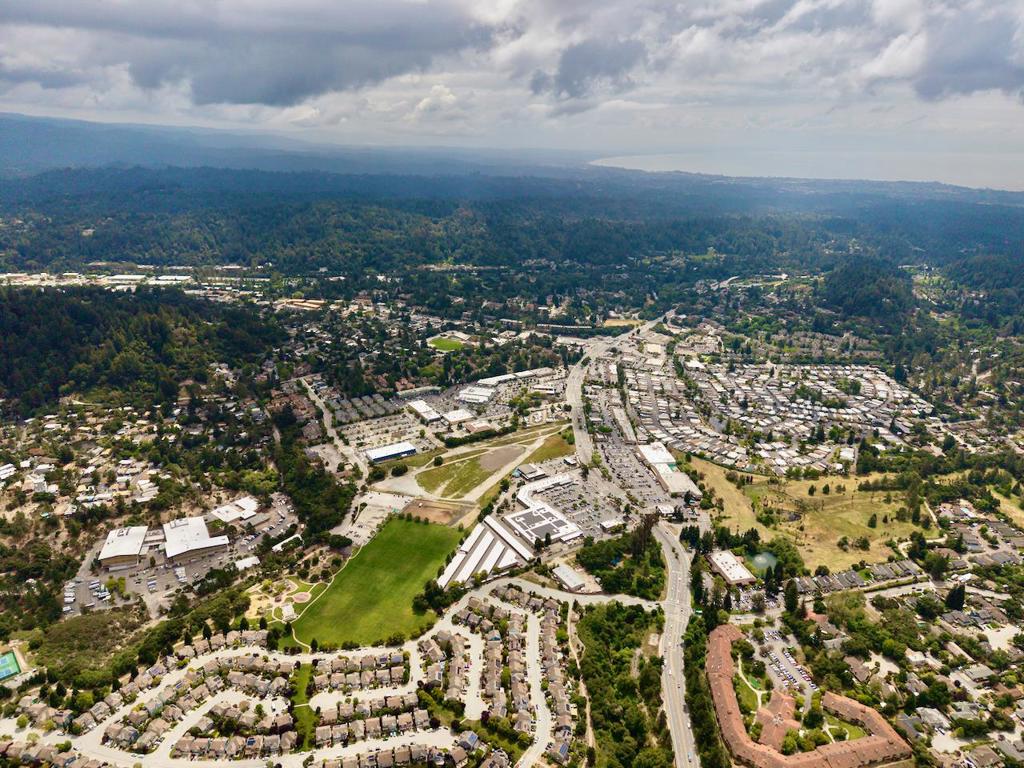 https://media.crmls.org/mediaz/a0ab7855-238b-490b-98c0-609139a0456f.jpg?preset=X-Large