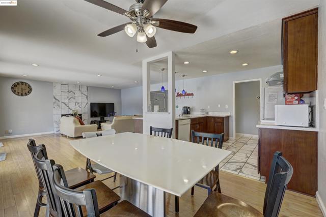 5106 Cabrillo Pt, Discovery Bay CA: https://media.crmls.org/mediaz/a0ab9d71-af92-430b-b3fb-a1699ed590cc.jpg