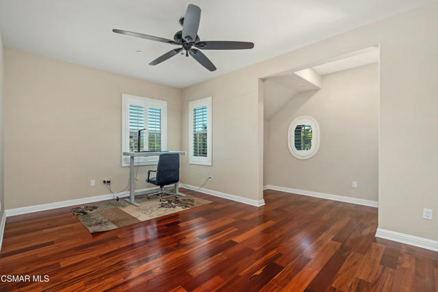 Image 26 of 46 For 7375 Elk Run Way