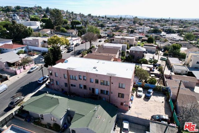 3160 Fairmount Street, Los Angeles CA: https://media.crmls.org/mediaz/a0ad4f8f-9dce-4870-8848-49c7eb57569f.jpg