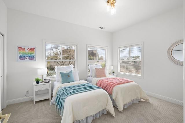 1050 Connecticut Drive, Redwood City CA: https://media.crmls.org/mediaz/a0ad9a65-53ae-474f-9d4d-e8f620330977.jpg