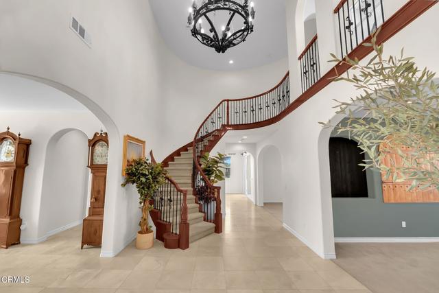 Detail Gallery Image 6 of 64 For 821 Somera Ct, Simi Valley,  CA 93065 - 5 Beds | 4/1 Baths