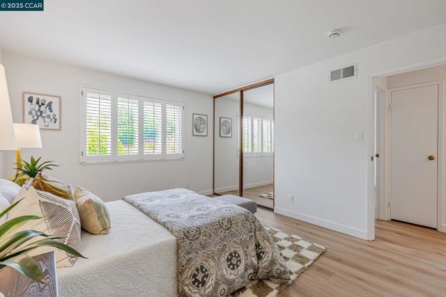 43 Shipley Ave, Daly City CA: https://media.crmls.org/mediaz/a0b01636-c1af-45ee-9cea-19f5c97404d1.jpg