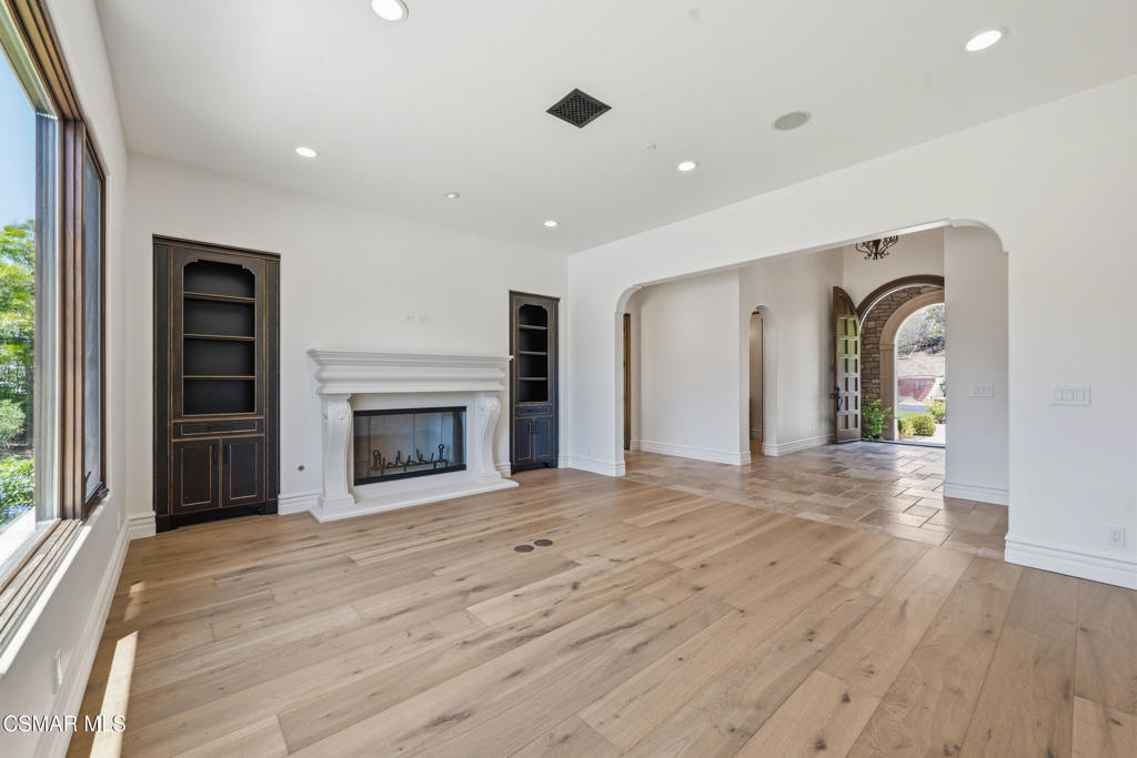 MLS #226002891 image #6