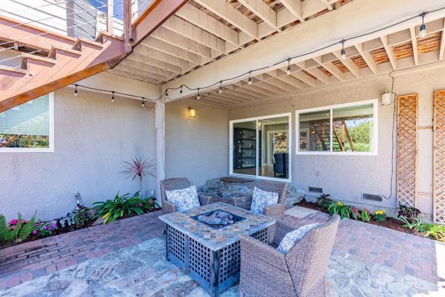 893 Madonna Way, Los Altos CA: https://media.crmls.org/mediaz/a0b0a1b5-1135-42da-88cf-59e4feed6f72.jpg