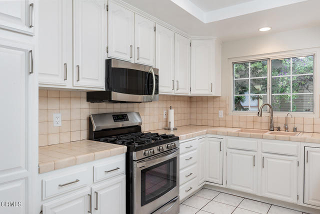 Detail Gallery Image 11 of 30 For 608 Pioneer Dr, Glendale,  CA 91203 - 3 Beds | 2 Baths