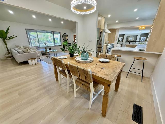 1926 Paseo Del Cajon, Pleasanton CA: https://media.crmls.org/mediaz/a0b23962-a22a-4bd9-86c5-b7793364d0d4.jpg