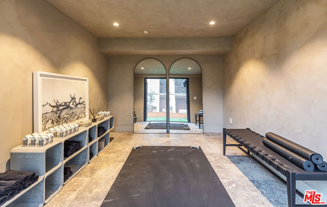 23505 Malibu Colony Road, Malibu CA: https://media.crmls.org/mediaz/a0b276b1-d501-4ebb-bb11-42796080c1fe.jpg