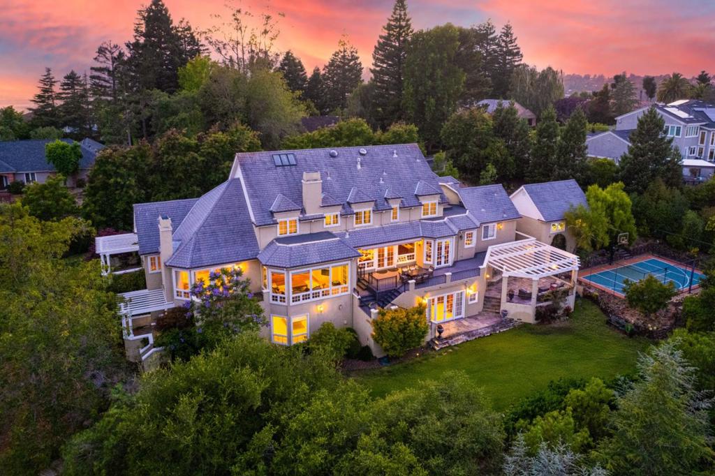 1215 Tournament Drive