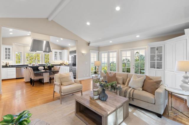 722 Bayview Way, Redwood City CA: https://media.crmls.org/mediaz/a0b45302-d66a-44bb-b1a0-a278d729af0c.jpg
