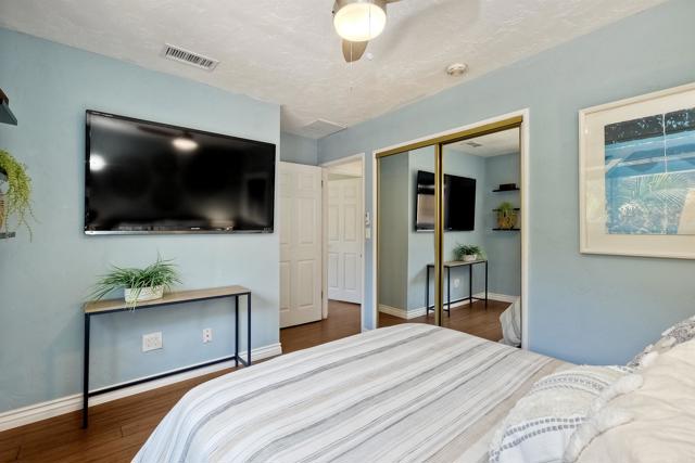 7912 Blue Jay Place, San Diego CA: https://media.crmls.org/mediaz/a0b47414-13b7-4b4e-ad52-e143f465b407.jpg