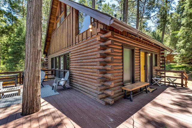 54385 S S. Circle Drive, Idyllwild CA: https://media.crmls.org/mediaz/a0b4bb37-904d-4df8-9e52-7ea1ec81e291.jpg