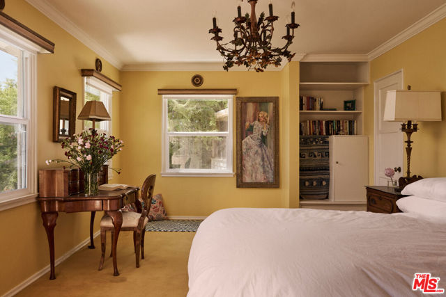 7917 Woodrow Wilson Drive, Los Angeles CA: https://media.crmls.org/mediaz/a0b532f4-f64e-4255-9748-a42e85766191.jpg