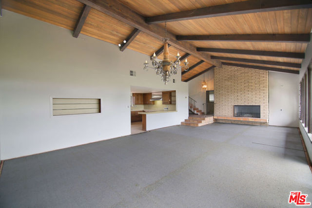 31523 Aguacate Road, San Juan Capistrano CA: https://media.crmls.org/mediaz/a0b64492-5e3e-4dcd-8c86-cd2a82d3aa65.jpg