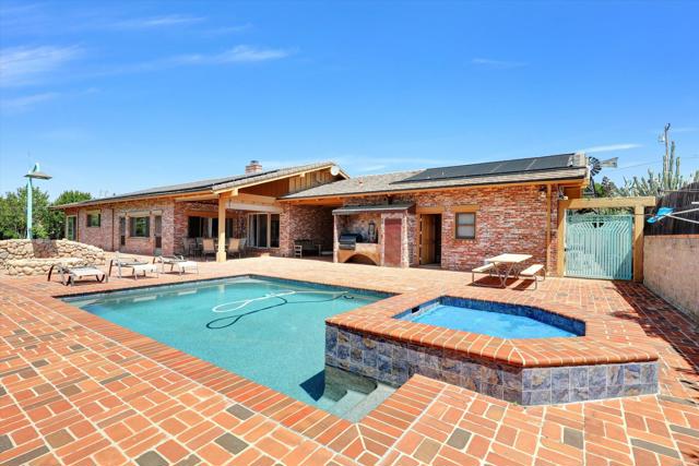 29481 Miller Road, Valley Center CA: https://media.crmls.org/mediaz/a0b64c3f-f3de-4918-852e-3d95654971c1.jpg