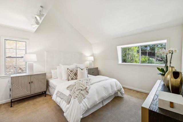 1207 Godetia Drive, Woodside CA: https://media.crmls.org/mediaz/a0b707fb-cff0-4cdc-aad1-1ab64a00aa6f.jpg