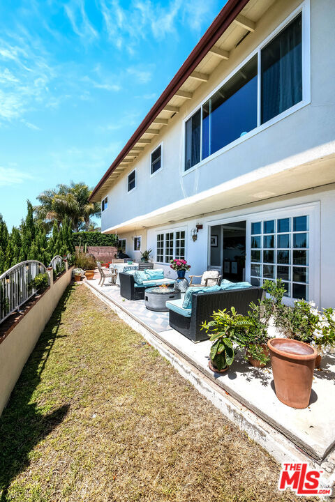2223 Mcrae Drive, San Pedro CA: https://media.crmls.org/mediaz/a0b87312-5110-42e6-9f81-65800f53157f.jpg