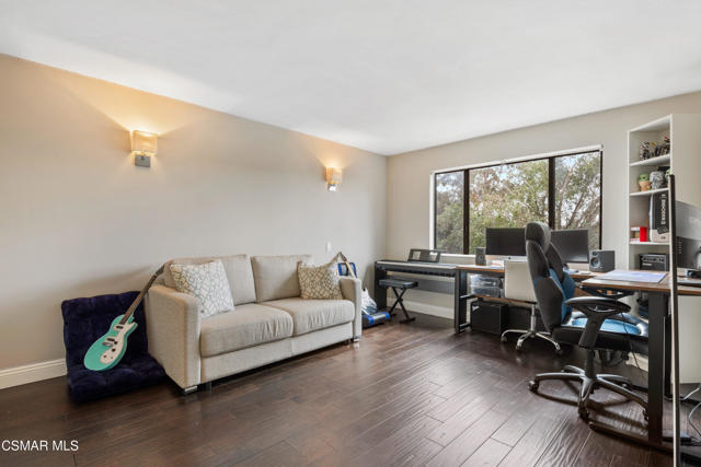 5000 S Centinela Avenue, Los Angeles CA: https://media.crmls.org/mediaz/a0b8992d-e995-4685-9ea4-1deb57429a97.jpg