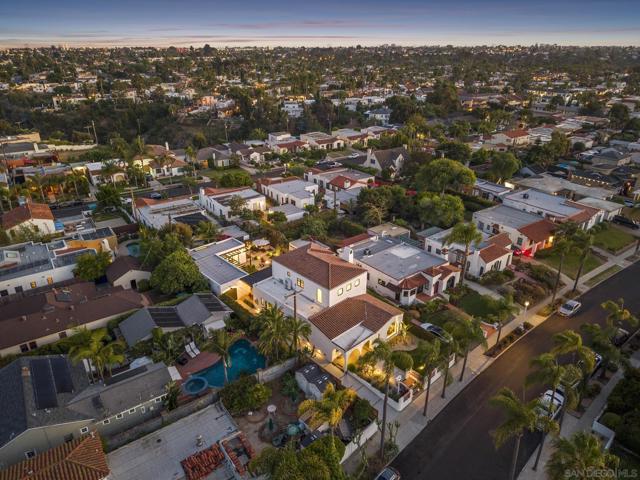 4223 Middlesex Dr, San Diego CA: https://media.crmls.org/mediaz/a0b8dd70-1b3c-4bab-a8de-d62fb5b21b02.jpg