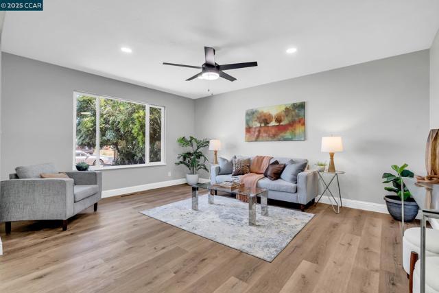 1330 Aster Dr, Antioch CA: https://media.crmls.org/mediaz/a0b8e1a8-1379-4919-a3f7-b2ec2afa56f5.jpg