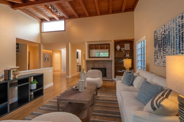 4027 Narragansett Ave, San Diego CA: https://media.crmls.org/mediaz/a0b8fa00-adec-4851-be73-cf5a6feccd30.jpg
