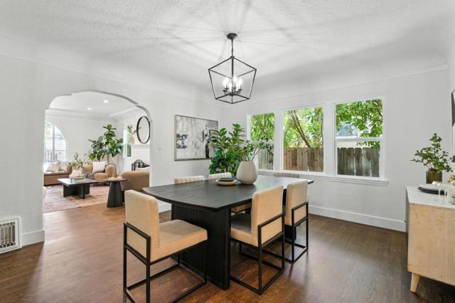 1165 Clinton Street, Redwood City CA: https://media.crmls.org/mediaz/a0b9d82d-bfec-45bc-b3b2-1b42014d10bd.jpg