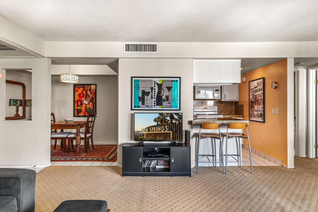 1490 S Camino Real #308, Palm Springs, CA 92264