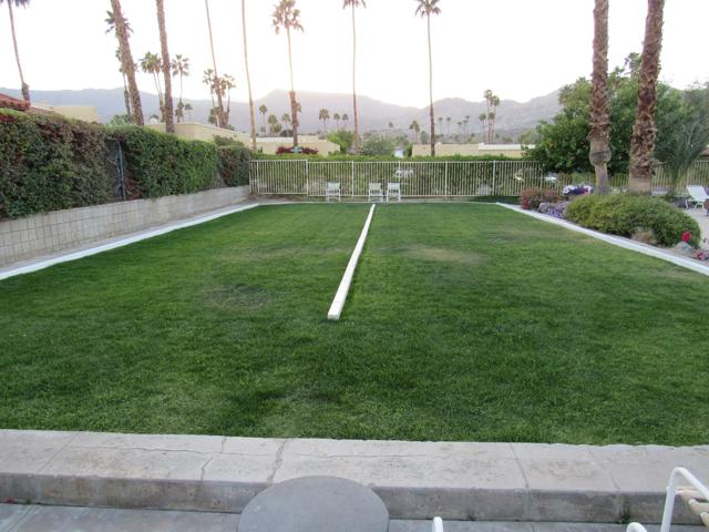 48440 Racquet Lane, Palm Desert CA: https://media.crmls.org/mediaz/a0ba0a80-f6c7-4f91-a78d-920219ec9d4b.jpg