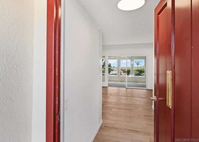 3685 N Vista Campana, Oceanside CA: https://media.crmls.org/mediaz/a0ba38c1-05d7-4a09-832c-7ac2940c28ba.jpg