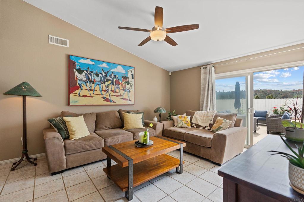 2002 Ladera Ct