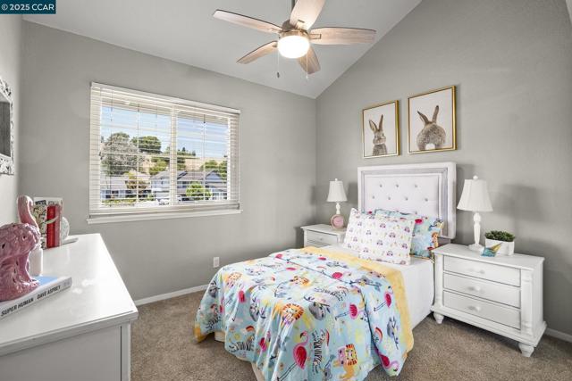 2132 Rock Pass Pl, Martinez CA: https://media.crmls.org/mediaz/a0bb5194-8097-4e93-8c14-fcfd75206684.jpg