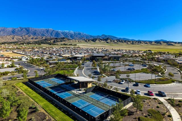1514 Overpark Lane, Beaumont CA: https://media.crmls.org/mediaz/a0bbbb3c-cb1f-4f48-ad7b-999bdcf1284a.jpg