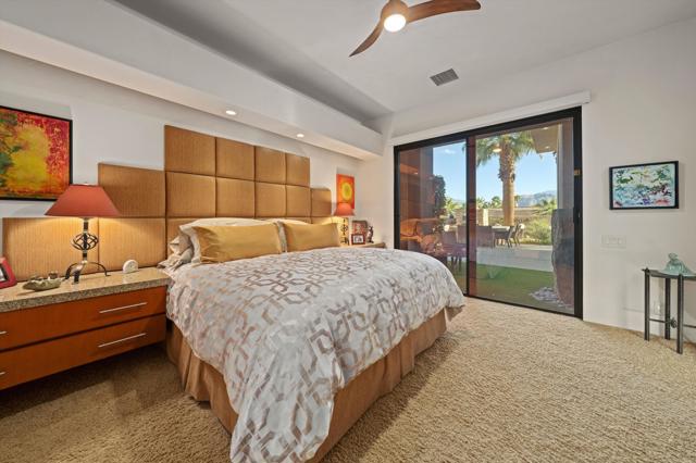 8 Ledgestone Lane, Rancho Mirage CA: https://media.crmls.org/mediaz/a0bc52cc-10cf-4fb5-ac0f-0409be22a41d.jpg