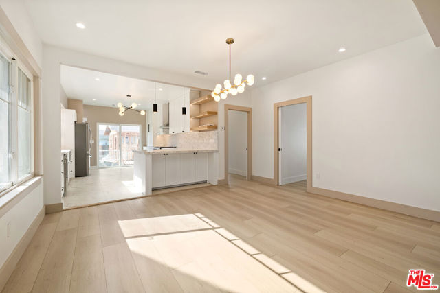 1558 W 47th Street, Los Angeles CA: https://media.crmls.org/mediaz/a0bcd9cb-07ad-42de-9bb0-73a72856fb75.jpg