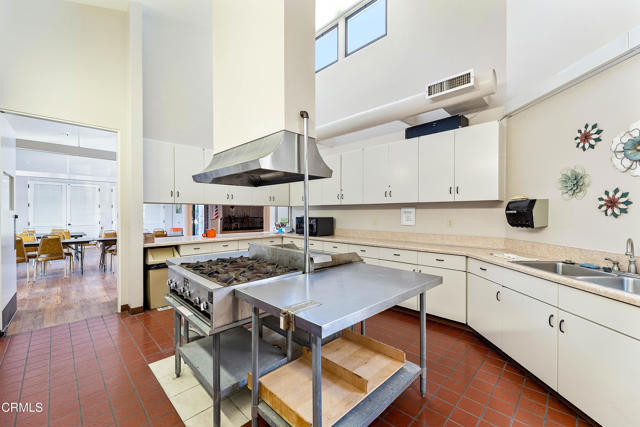 Detail Gallery Image 50 of 52 For 75 Poinsettia Gardens Dr, Ventura,  CA 93004 - 2 Beds | 2 Baths