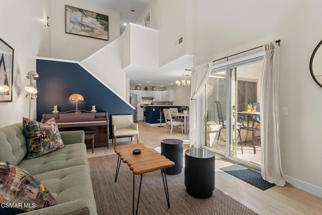 732 Via Colinas, Westlake Village CA: https://media.crmls.org/mediaz/a0be0e0c-408e-4781-a7d7-9fd28d0dbeb6.jpg
