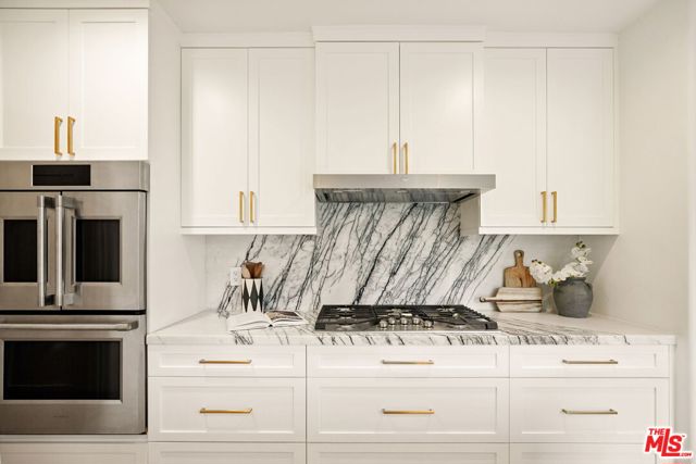 950 N Holliston Avenue, Pasadena CA: https://media.crmls.org/mediaz/a0be16b2-5ad9-4b3f-a105-04f51af27619.jpg