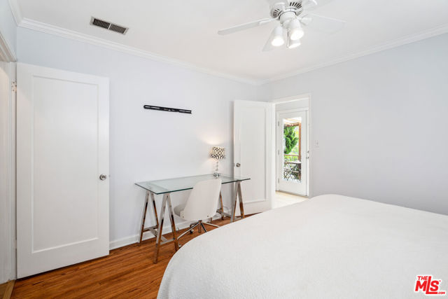 2205 ELM Avenue, Manhattan Beach, California 90266, 2 Bedrooms Bedrooms, ,2 BathroomsBathrooms,Residential,Sold,ELM,22148905