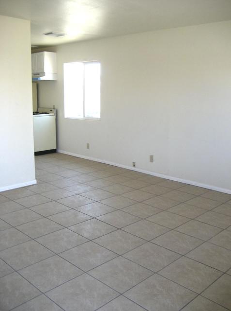 Image 3 of 6 For 10340 Vernon Avenue 1