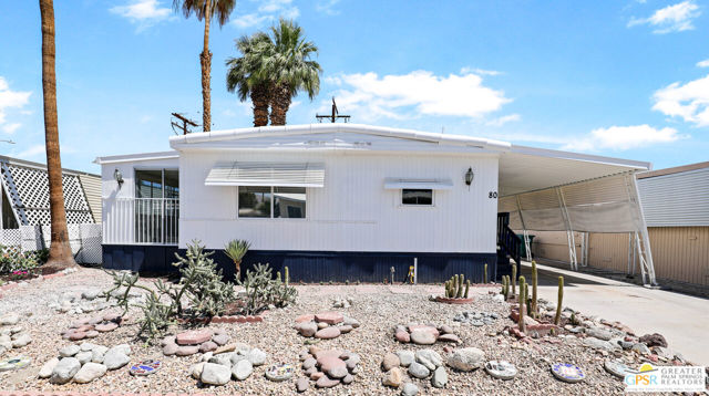 80 Dunes Circle, Cathedral City CA: https://media.crmls.org/mediaz/a0c20252-e4e6-4485-ba6b-f3b9f799acd2.jpg