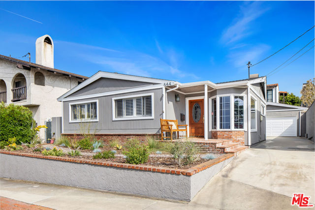 644 14th Street, Manhattan Beach, California 90266, 3 Bedrooms Bedrooms, ,1 BathroomBathrooms,Residential,Sold,14th,23287339