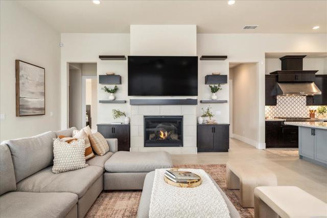 2999 Bluffs Drive, Marina CA: https://media.crmls.org/mediaz/a0c26c0d-6fc2-4de2-ba99-ab3bd9af7b1c.jpg
