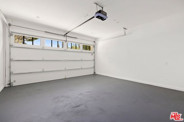 633 N Formosa Avenue, Los Angeles CA: https://media.crmls.org/mediaz/a0c28be5-9f8b-4e7b-a4ce-d4ed0f906a20.jpg