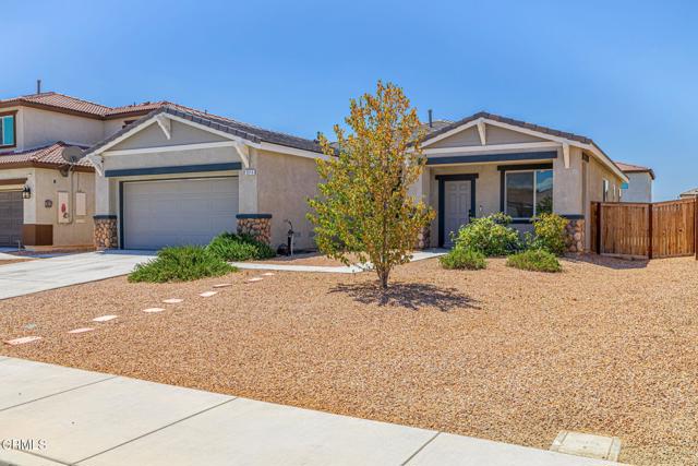 3016 Via Bella Rosa Avenue, Rosamond CA: https://media.crmls.org/mediaz/a0c364aa-4cdd-4aa3-b239-1ecbcd1bbefe.jpg