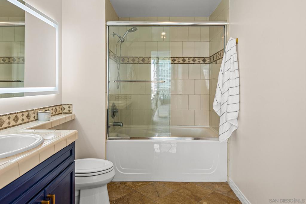 510 1st Ave - photo 20